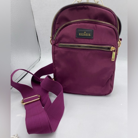 KEDZIE Roundtrip Convertible Sling Crossbody 100% Polyester Spacious Interior - Picture 8 of 8